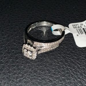 10k gold 1/2 carat diamond ttw
